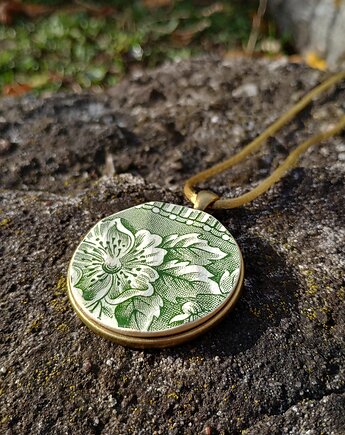 Naszyjnik w kwiaty, biżuteria z talerzy