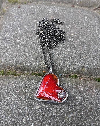 I love you - wisiorek, po drugiej stronie lustra