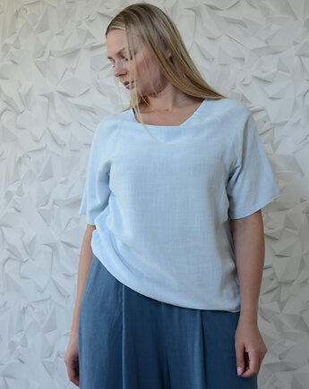Bluzka len/wiskoza w kolorze niebieskiego akwamarynu, mniej więcej
