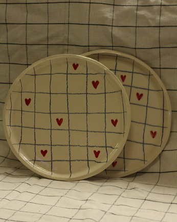 Duży talerz w kratkę i serca. Ceramika ręcznie robiona, Lvvia ceramics