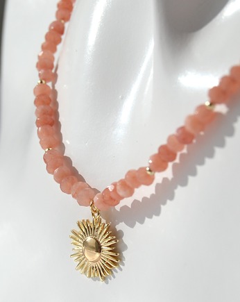 Lola, Kamari Jewels