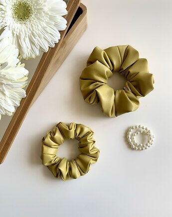 Scrunchie Nelma z ekoskóry w energetycznym żółtym kolorze, Volie Line