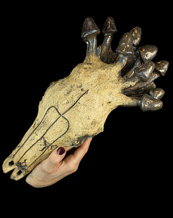 Rzeźba ceramiczna Reborn Without Harm, poLEPIONE