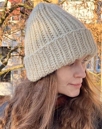 Zimowa czapka z wełny peruwiańskiej Lumi śmietankowa, Made by Jaga