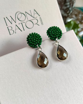 Małe zielone kolczyki na sztyfcie z kryształciem, Iwona Bator Design