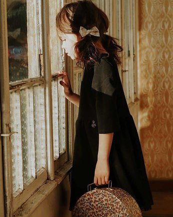 Elegancka sukienka odcinana w talii MARY, czarna, mala bajka