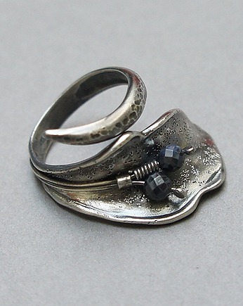 Pierścionek Szafirek , Katia i krokodyl