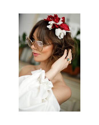 Opaska  z jedwabiu, Celina Parysów