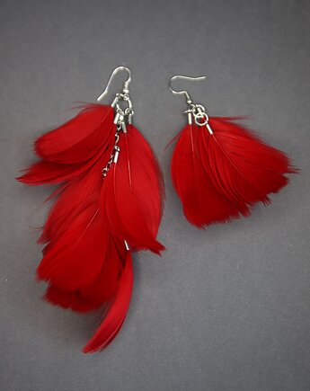 Czerwone asymetryczne pióra boho, kolczyki, Mosca