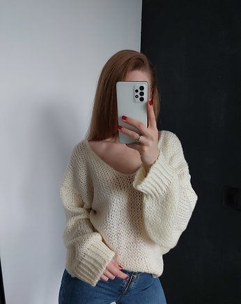 Luźny sweter w serek i247, sentley