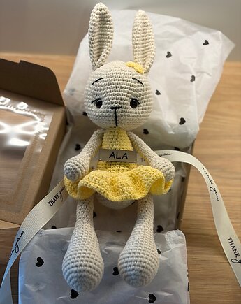 Króliczka prezent dla dziewczynki, przytulanka handmade, prezent dla dziecka, HANDMADE crochet by Klaudia