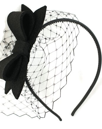Fascynator  czarny elegancki z woalką, Made by Joan