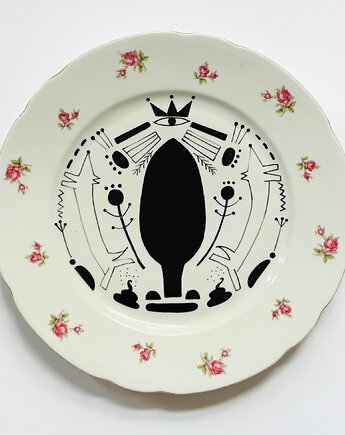 Pieski kapliczka ludowa, arent plates