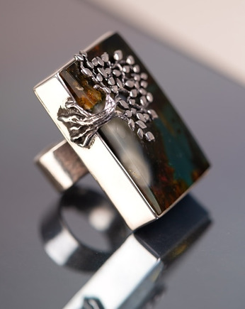 Duży srebrny pierścień z bursztynem bałtyckim, Andorii by Baco