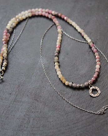 Naszyjnica z rubinami, fado