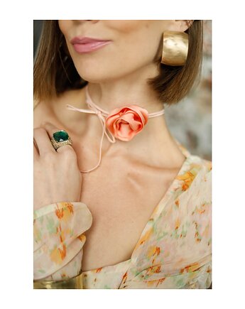 Jedwabny choker, Celina Parysów