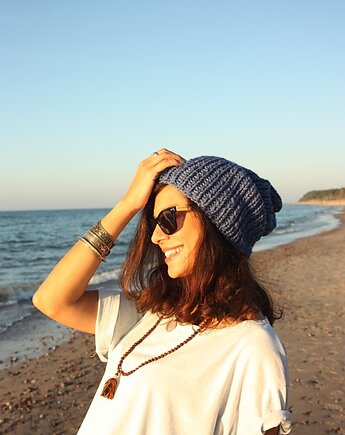 Niebieska czapka beanie handmade z wełną, Mademoiselle Patrini