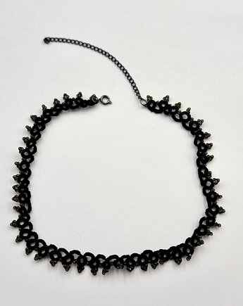 Choker frywolitkowy z szarym spinelem Seria Boho, naokrągło_design