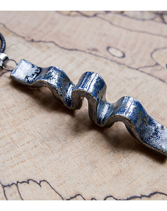 Naszyjnik fala/wstęga, studnia ceramiczna