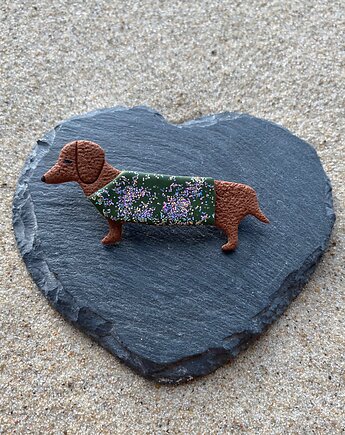 Broszka jamnik w brokatowym sweterku, Megan Little Things