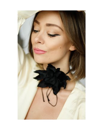 Jedwabny choker, Celina Parysów