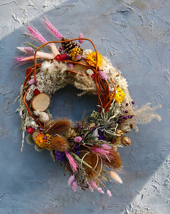 Wianek dekoracyjny ,,Wiosenny wir", Rondo Kwiatowe