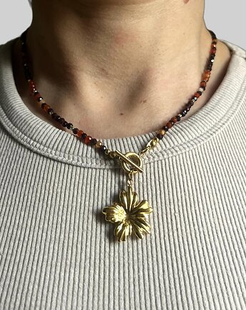 Choker z granatu i karneolu z kwiatową zawieszką, Gleeme Jewellery