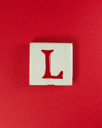 Ceramiczny magnes, czerwona literka L, M.J