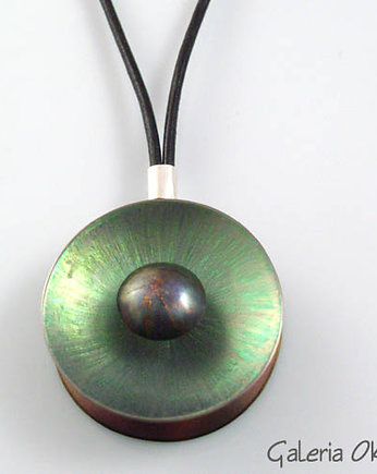 Dwustronny z tytanu, galeria OKO