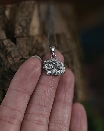 Mini wisiorek jeż ze srebra 925, Cztery Humory