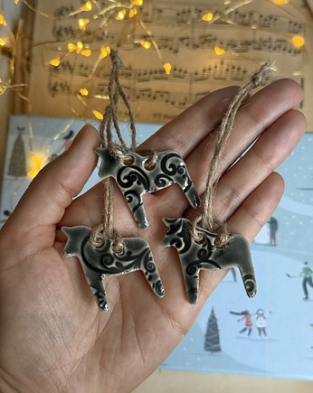 Koniki ceramiczne zawieszki - 3 sztuki szare z ornamentem, Joanna Serafin design