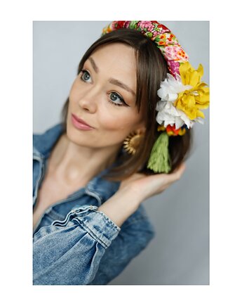 Opaska z kwiatami, Celina Parysów