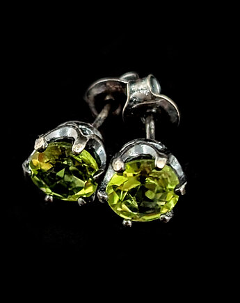 Barocco- peridoty w czerni srebra, Pracownia Neores