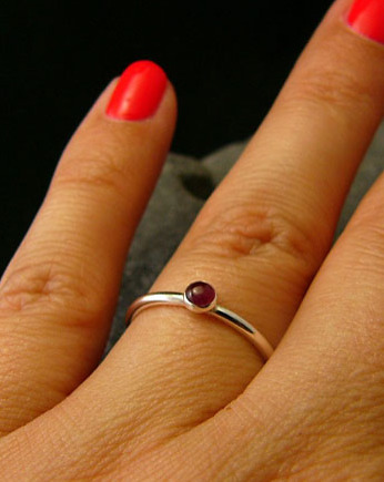 Pierścień Drobinek - Rubin Srebro, Kuźnia Nehesi