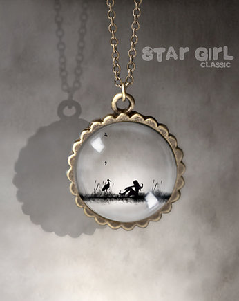 Star Girl Classic Bocian , romantyczny medalik, Ewa Saj Fotografie