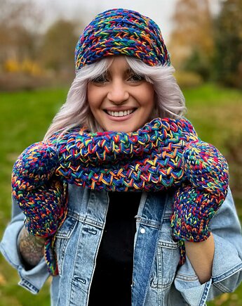Mały komin na szyję MERINO 50% "Pokojowe granaty", Brain Inside