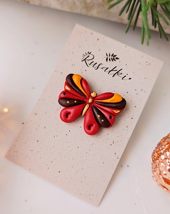 Czerwony boho motyl, bordowy pin, piny w stylu rustykalnym, dla marzycielki, Dary Rusałki