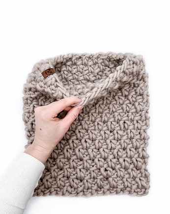 Beżowy komin z grubej wełny peruwiańskiej, Holy Alpaca Knit