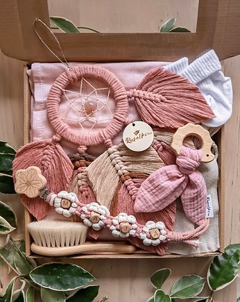 Zestaw prezentowy dla noworodka, różowy łapacz snów, zawieszka do smoczka, OSOBY - Prezent dla chłopaka na urodziny