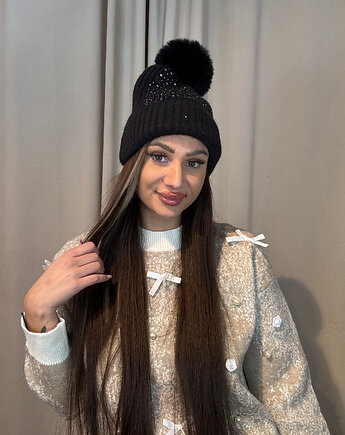 Czapka z kamieniami ozdobnymi, SOLO moda