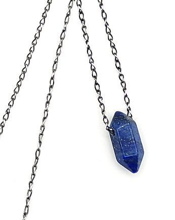 Łańcuszek z grotem lapis lazuli, Studio Gazela