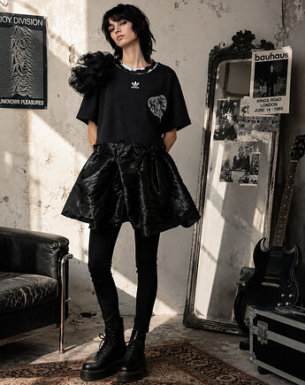 Black Swan Adidas, prettydecay.studio