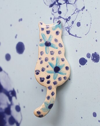 Broszka ceramiczna kot malowany w kwiatki, m2k studio
