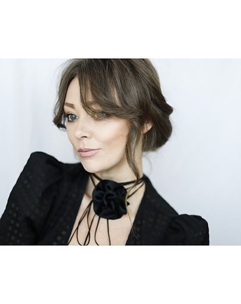 Choker z jedwabiu, Celina Parysów