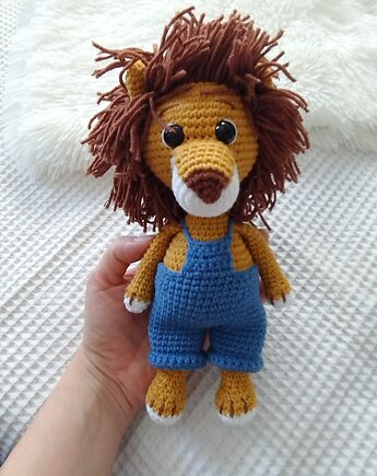 Lew Leo, lwiątko, lewek, szydlAnki