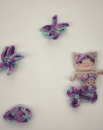 Spinki do włosów, Crochetories