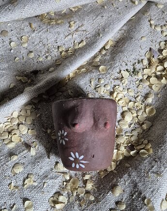 Czarka 80 ml cycuszki, Czarka na herbatę, Czarka na małą kawę, cycki, Fiona Ceramics
