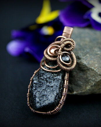 Wisiorek z turmalinem, Blue Pearl Art