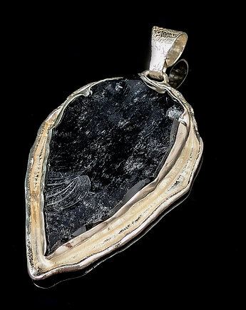 Smocze szkło- obsydian, Pracownia Neores