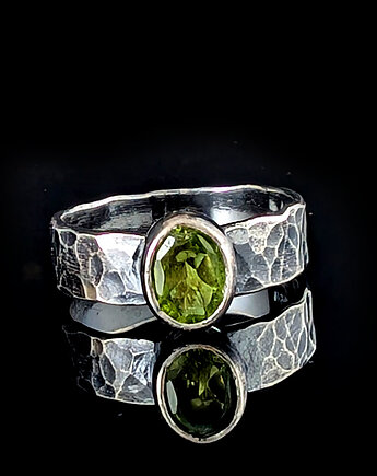 Pierścionek wild thing- peridot, Pracownia Neores